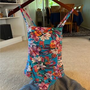 NWT Land’s End Women’s XS Floral Multi-Wear Adj. Straps Lined One-Pc Swim